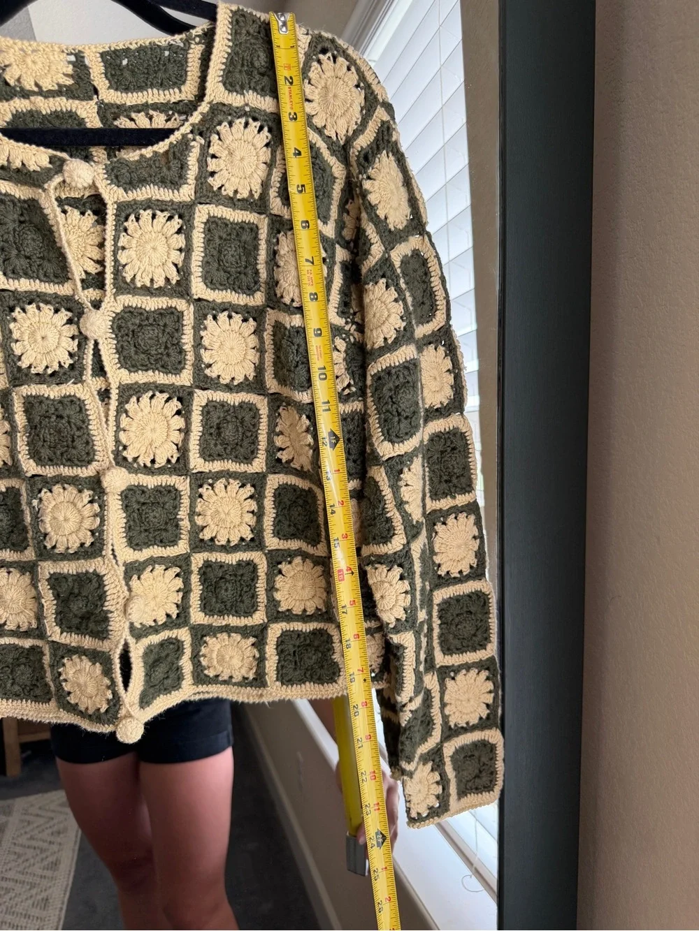 ✨ VINTAGE Handmade Crochet Granny Square Cardigan - Sage Floral ✨ - Picture 11 of 11